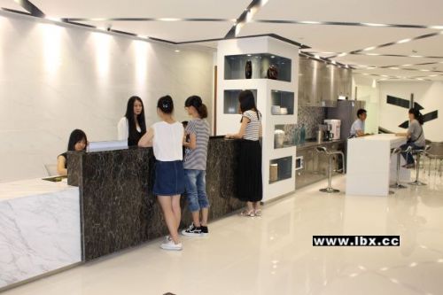 月租399，企業輕松擁有專業商務服務